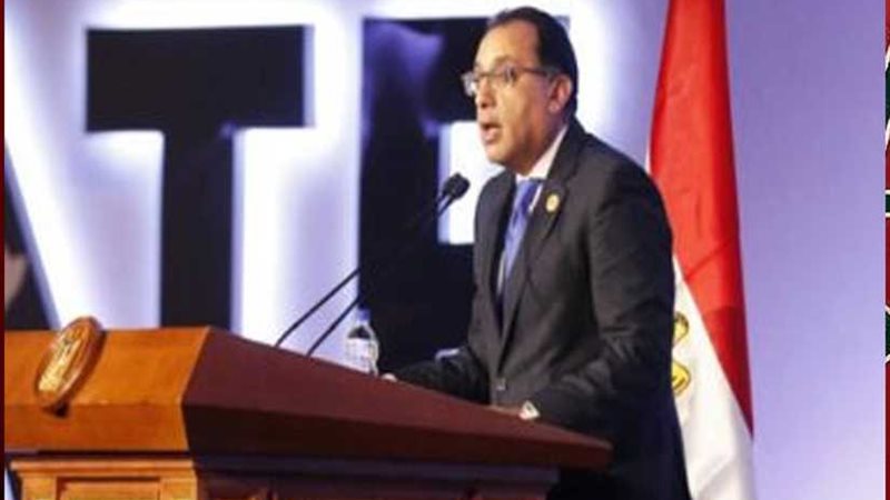 ‏‫محافظ السويس يعرض