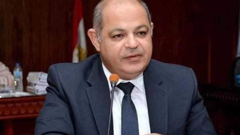 محافظ الغربية يشيد