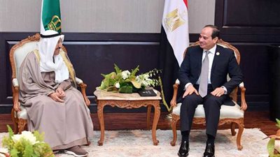 أمير الكويت يؤكد موقف بلاده الثابت والداعم لأمن مصر واستقرارها