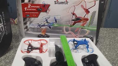 الجمارك: ضبط عدد من طائرات التنصت والتجسس ومخدر الآيس..