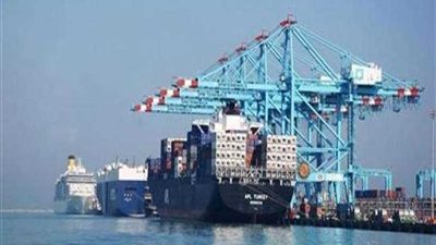 غلق بوغاز الإسكندرية والدخيلة لسوء الأحوال الجومائية