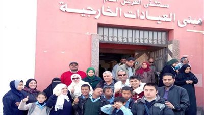 توقيع الكشف الطبي على ذوي الاحتياجات بالعريش