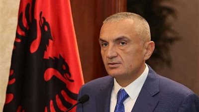 الرئيس الألباني يعزي ضحايا حادث محطة مصر