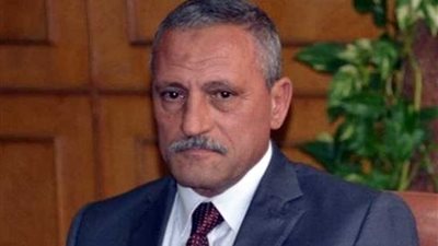 محافظ الإسماعيلية يسلم عقود التمليك للدفعة الثالثة من واضعي اليد