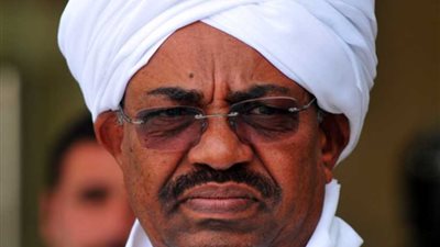 البشير يبحث مع نائبه الأول ورئيس الوزراء سبل تحقيق الاستقرار الاقتصادي