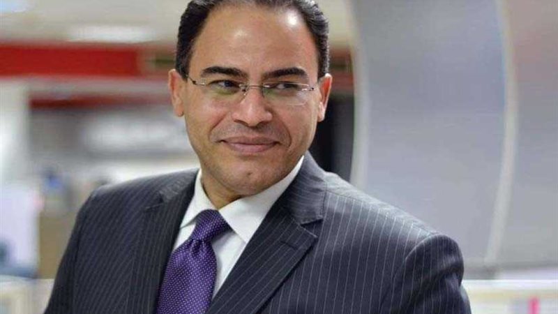 شريف عارف مشرفًا