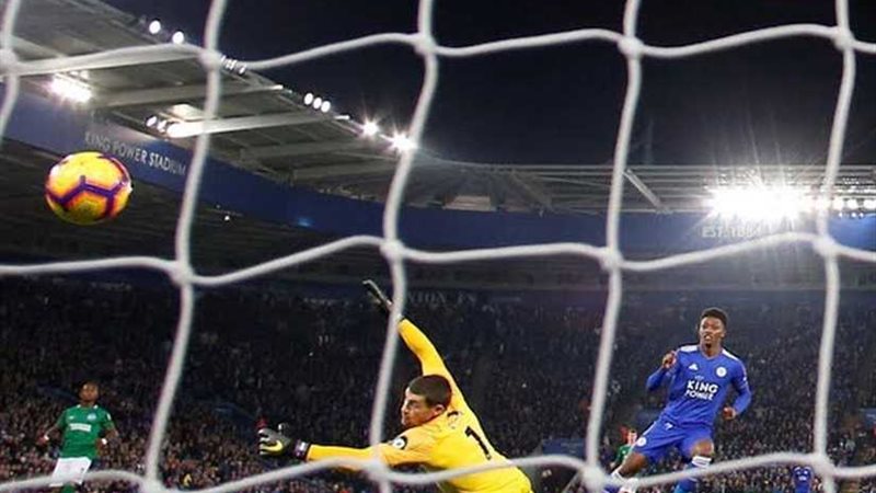 ليستر سيتي يفوز على