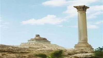 وزير الآثار يتفقد آثار الإسكندرية