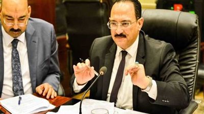 اجتماع مغلق للوفد البرلماني مع رئيس هيئة السكة الحديد