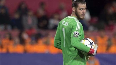 دي خيا يقرر تجديد عقده مع مانشستر يونايتد