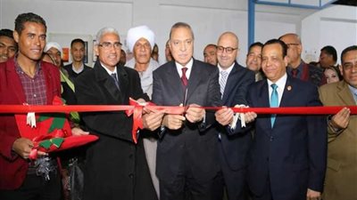 هيئة الكتاب تقيم معرض بنادي فتيات قنا