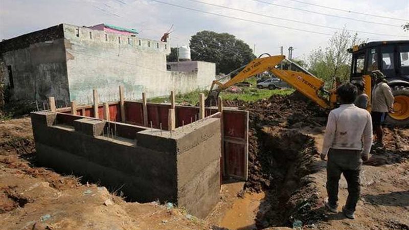 الهند تبني 14000