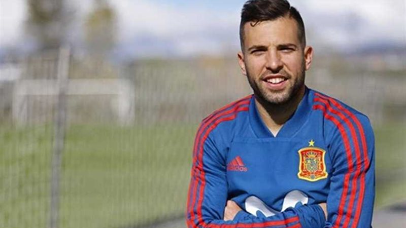 برشلونة يعلن تجديد