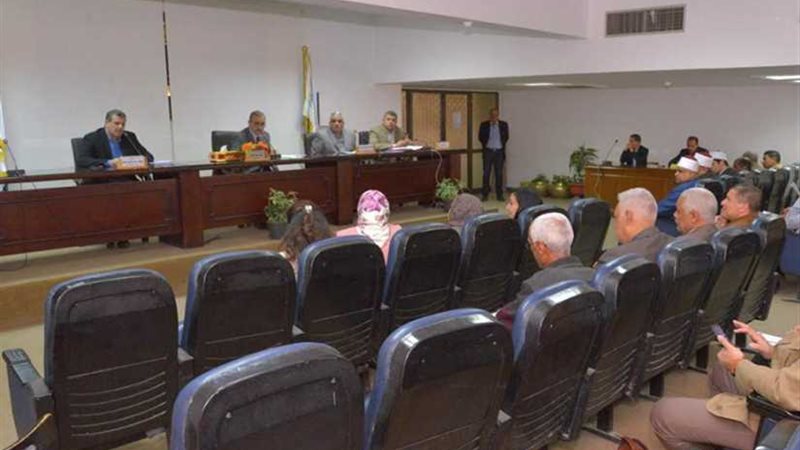 1700 فصل بمبادرة