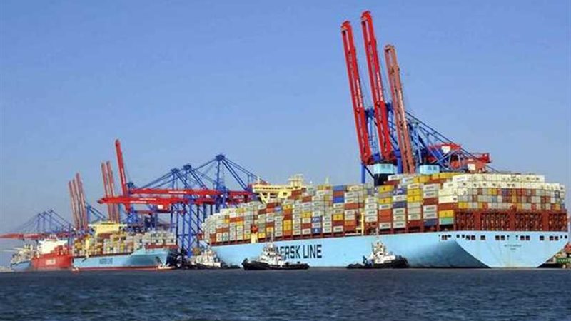 تداول 25 سفينة حاويات