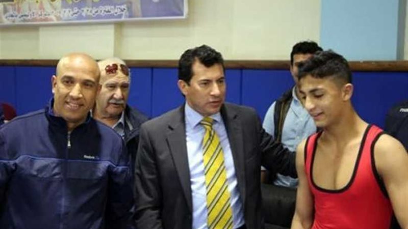 وزير الرياضة يشهد