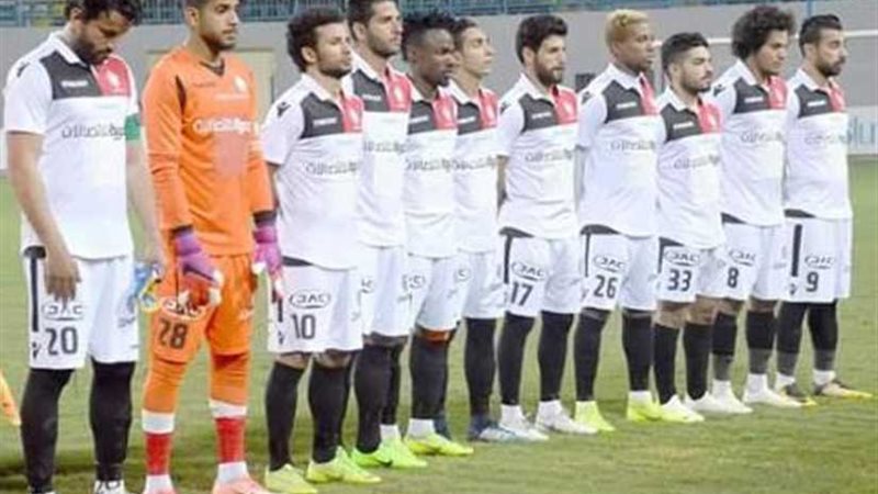 صلاح أمين يقود النجوم