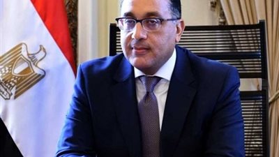 رئيس الوزراء يعقد اجتماعاً لمتابعة الموقف التنفيذي لمشروع