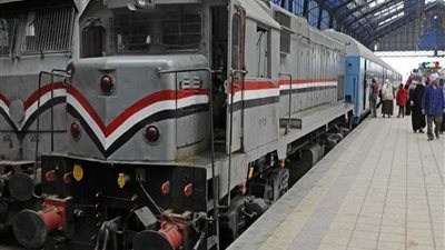 انتظام حركة خط الاسكندرية بعد رفع العربات المقلوبة بقطار سيدى جابر