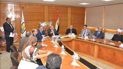 مذكرة تفاهم بين جامعة أسيوط ومؤسسة 2020 لعلاج الأورام فى صعيد مصر