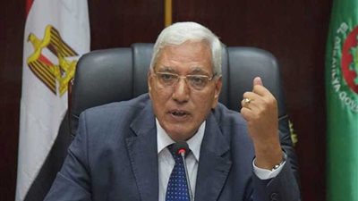 محافظ الدقهلية يبحث تطوير منظومة الصرف الصحي بعزبة بالسنبلاوين