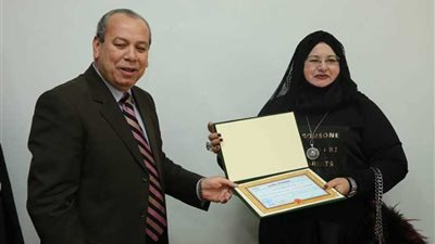 محافظ كفر الشيخ يكرم السيدات التي يتولون منصب 