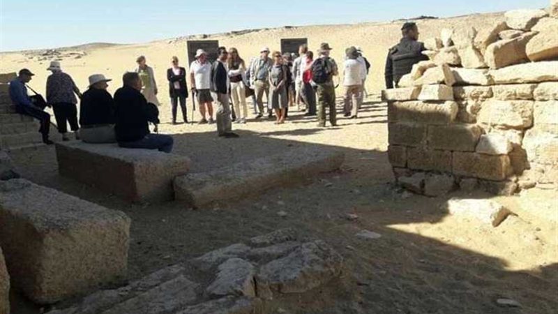 وفد سياحي من دولتي