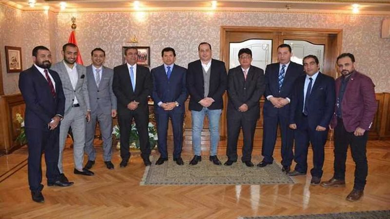 اللاعبون المحترفون