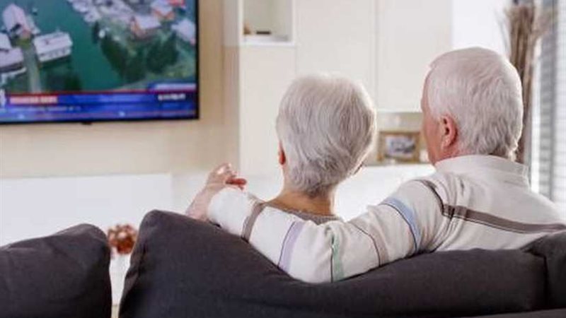 دراسة.. مشاهدة كبار