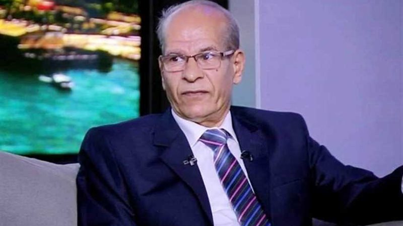 عبد الحافظ بخيت مديرا