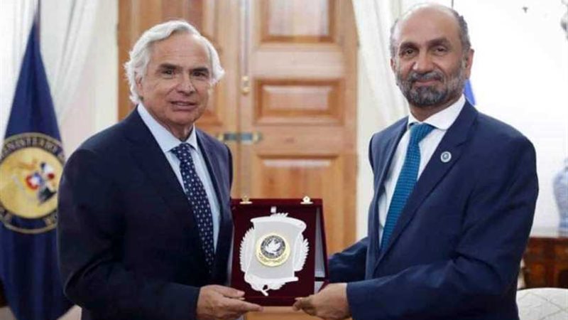 الجروان يبحث في تشيلي