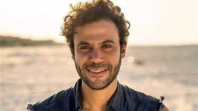 محمد إمام يرشح فنانة لبنانية لمسلسله الجديد