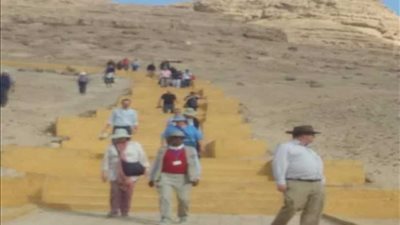 المنيا تواصل استقبال الوفود السياحية لزيارة المناطق الأثرية