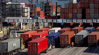 ارتفاع قياسي في العجز بالميزان التجاري الكندي