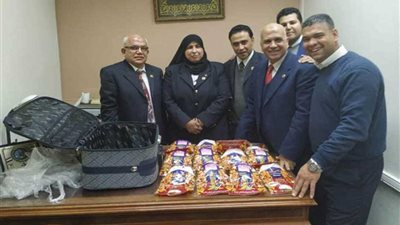 مطار القاهرة: ضبط 5.4 كيلو هيروين خام داخل