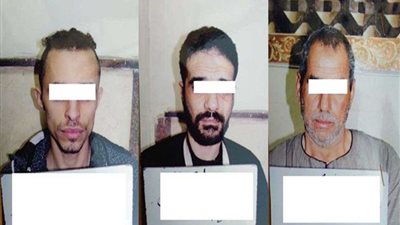 ضبط المتهمين بالسطو على سيارة ماشية بالأوتوستراد