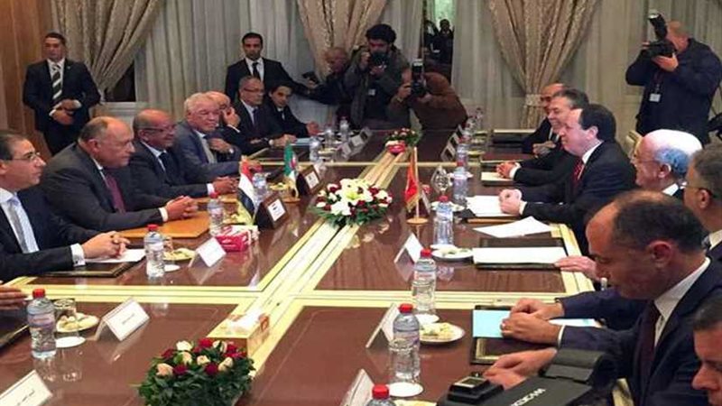 بدء الاجتماع الثلاثي