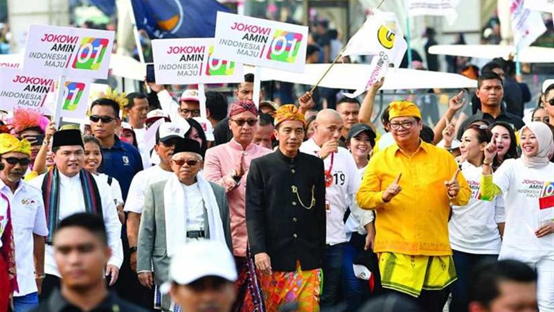 فيسبوك تحظر الإعلانات