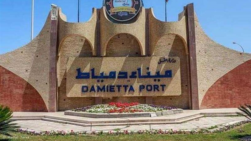 وفد من موانئ سنغافورة