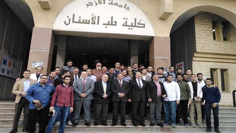 المحرصاوي يكرّم طلاب