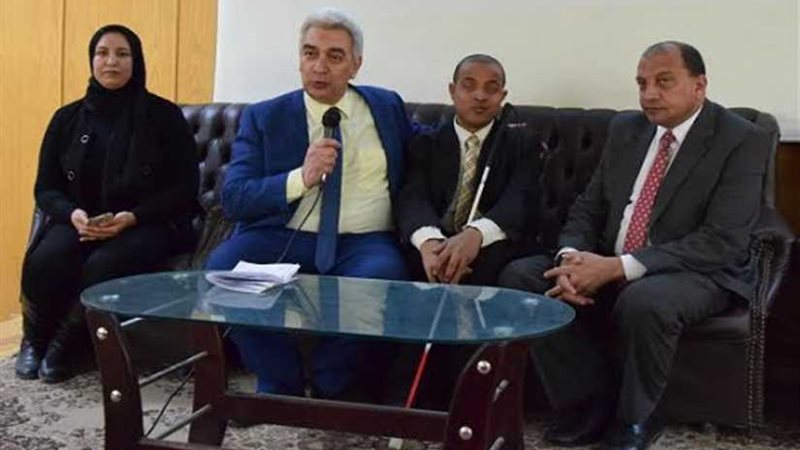 لاب توب لكل طالب