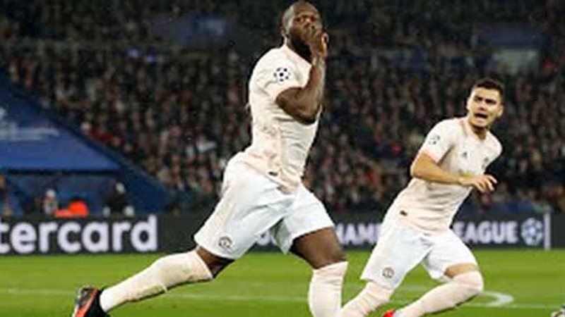 مانشستر يونايتد يتقدم