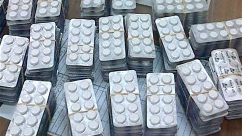 إحباط إدخال 700 قرص