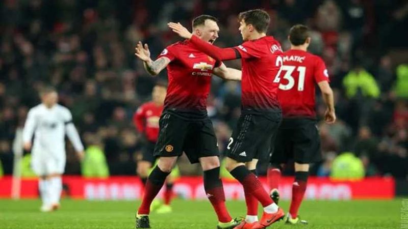 مانشستر يونايتد يعود