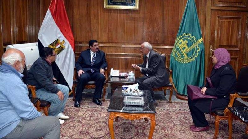 محافظ القليوبية يبحث