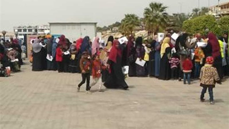 الكشف على 11 ألفا