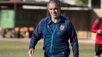 لاسارتي يعقد محاضرة بالفيديو لكشف ثغرات فيتا كلوب.. ويطمئن على السولية