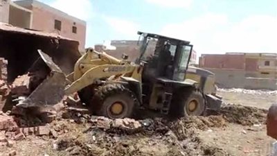 الآثار تواصل حملاتها لإزالة التعديات بـ