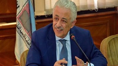 التعليم: الصف الأول الثانوي سنة تدريبية فقط