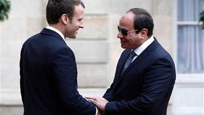 الرئيس السيسي يؤكد هاتفيا لماكرون الأهمية التي توليها مصر للعلاقات مع فرنسا